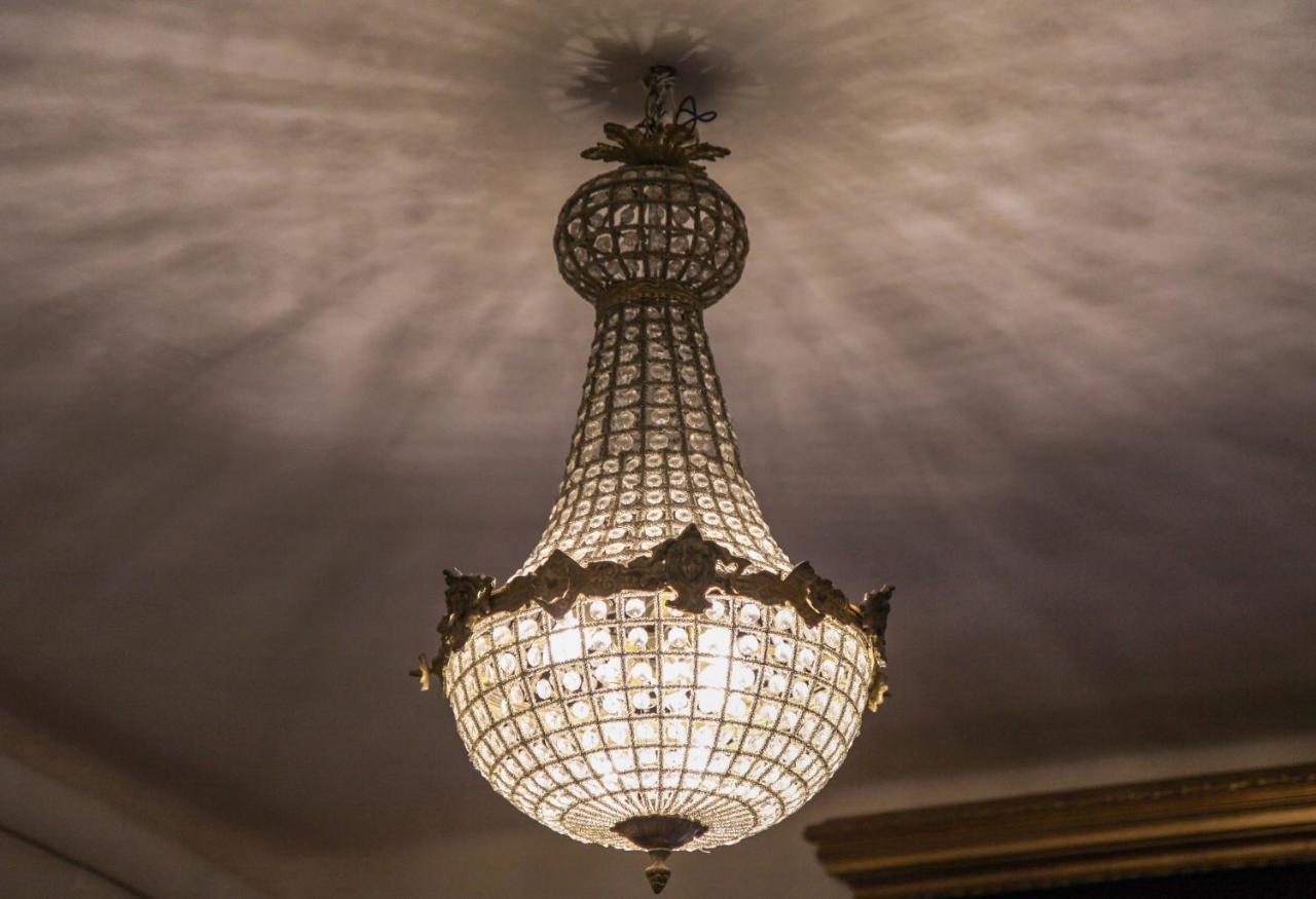 Hotel WELL COME - Palazzo Reale Napoli Esterno foto